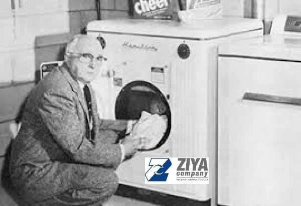 Когда появилась стиральная машина. Первая стиральная машина Уильяма Блэкстоуна. Уильям Блэкстоун стиральная машина. Уильям Блэкстоун изобрел стиральную машину.