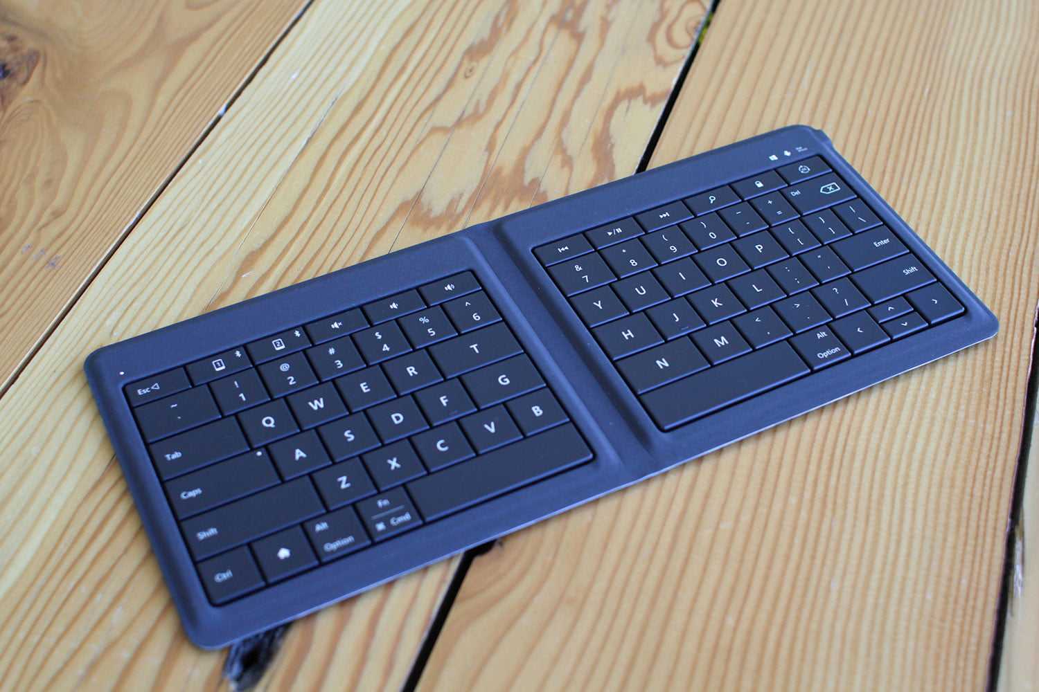 Тест и обзор: microsoft universal foldable keyboard – складная беспроводная клавиатура